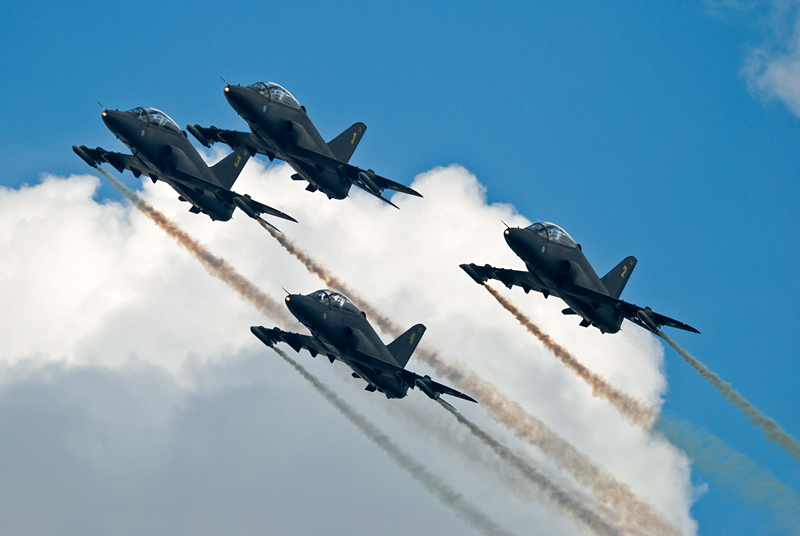 030_Radom_Air Show_Midnight Hawks na British Aerospace Hawk Mk 51.jpg